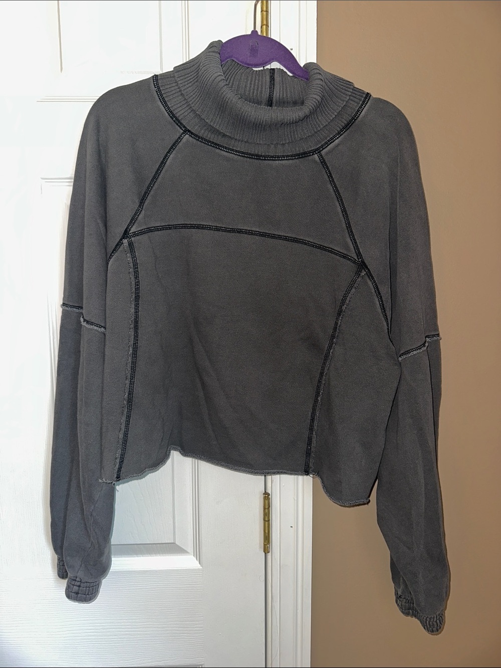 Aerie-Women's Gray Turtleneck Crop Sweater